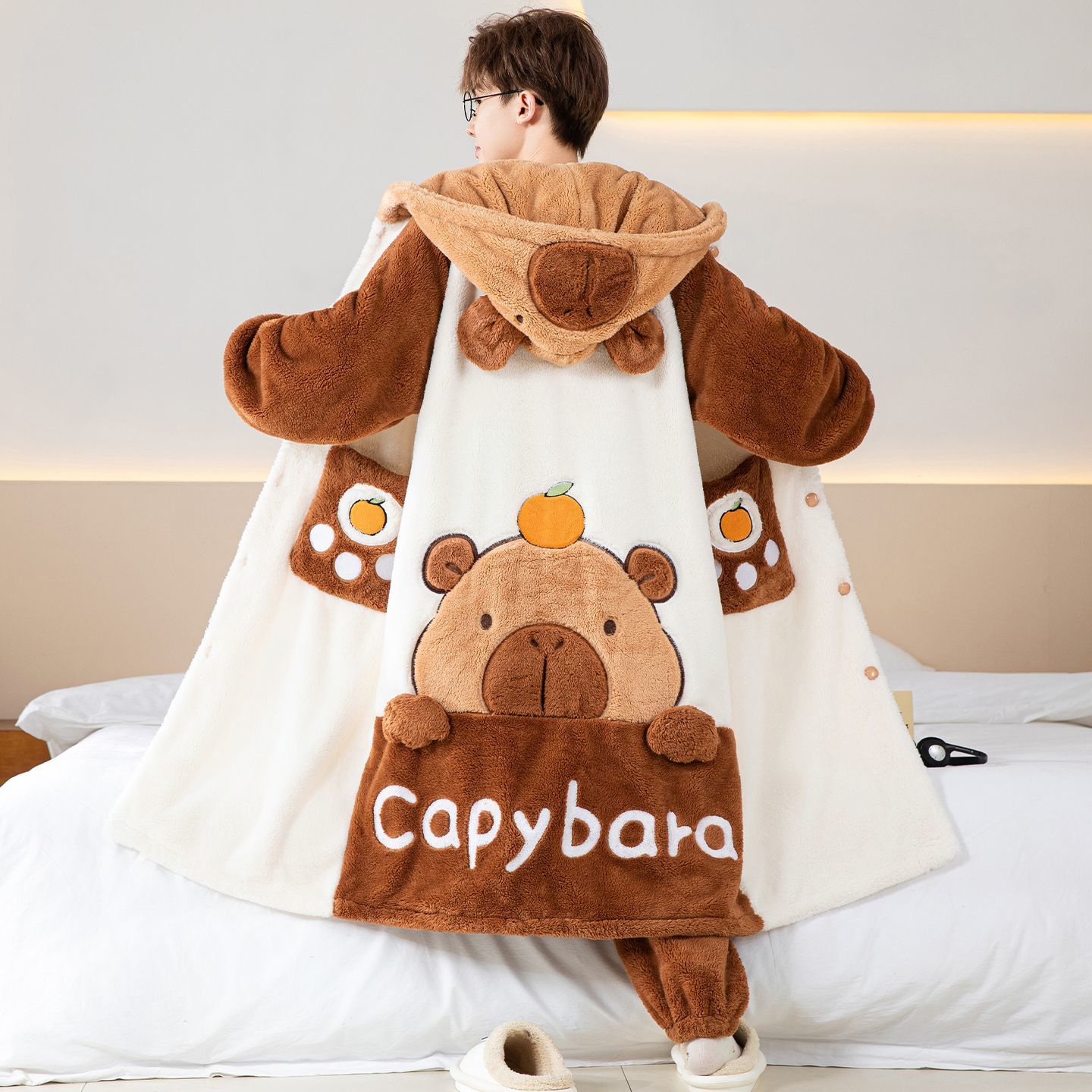 Men Shoes Models - Capybara Niedlicher Cartoon Kapuzen-Plüsch-Bademantel Pyjama-Set Warme